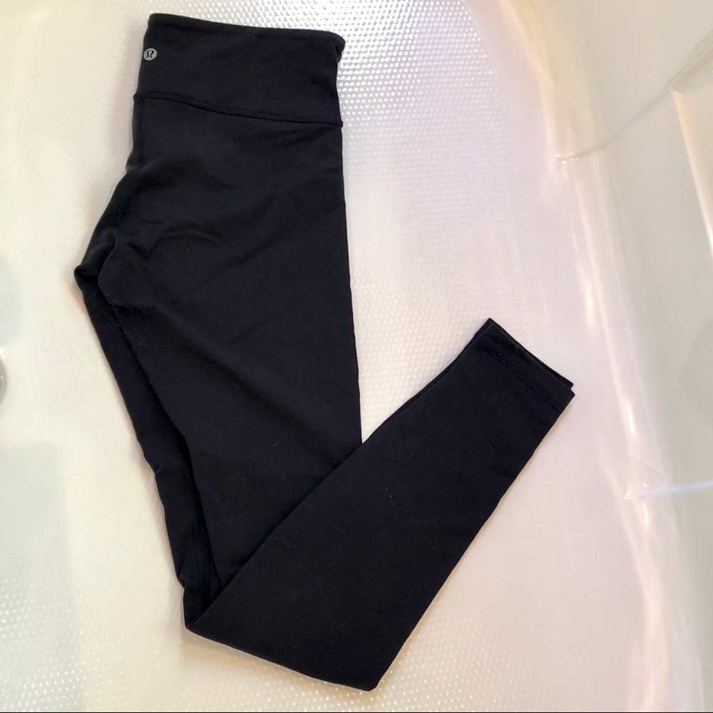 Lululemon leggings.